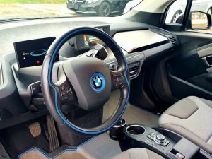 BMW i3 60Ah, automatik, 19″ alu, LED farovi, parkirna kamera