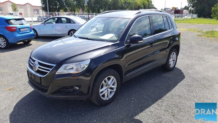 VW Tiguan 2,0 TDI BMT Sport&Style, navigacija, koža, 16″ alu, očuvan