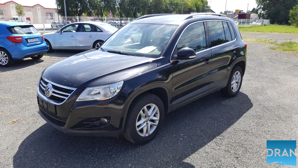 VW Tiguan 2,0 TDI BMT Sport&Style, navigacija, koža, 16″ alu, očuvan