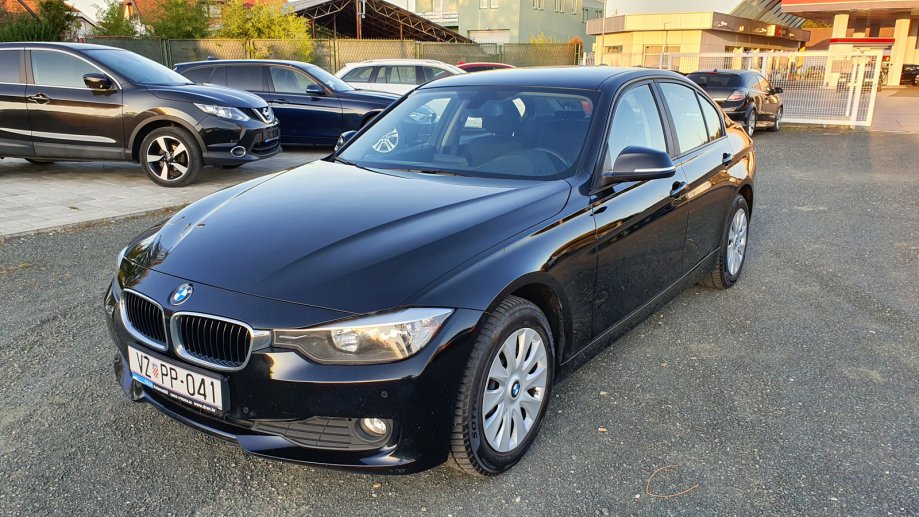 BMW serija 3 316d, dvojna klima, tempomat, pdc x2, lizing, PDV