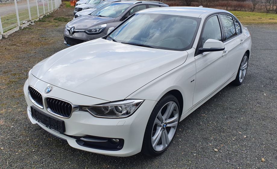 BMW serija 3 320d automatik Sport Line, 19″ alu, bi-xenon, navi