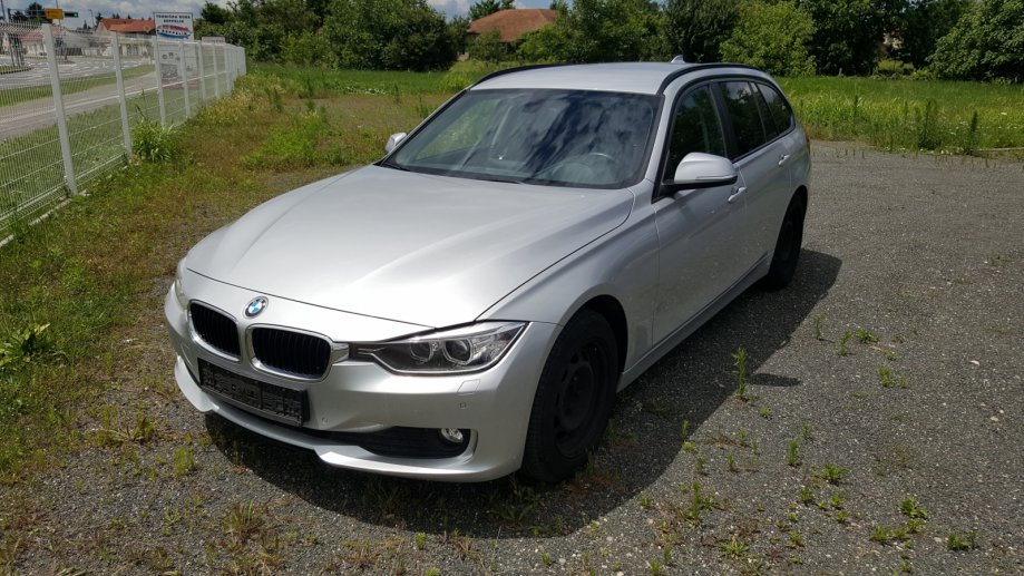 BMW serija 3 Touring 318d, bi-xenon, navi Professional, dual klima