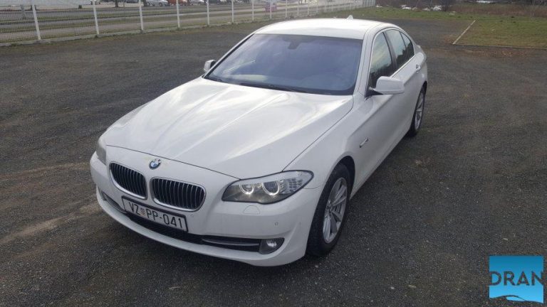 BMW serija 5 520d sport automatik, alarm, adapt. bi-xenon, navi