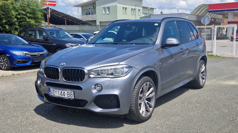 BMW X5 xDrive30d M Sport, 20″ alu, Pano, Ambilight, zimski paket, FULL