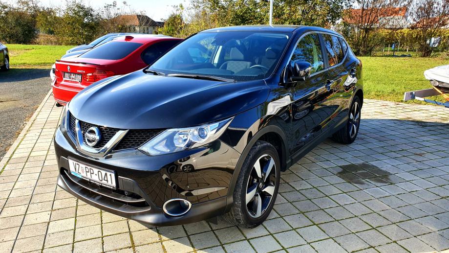 Nissan Qashqai 1,6 dCi N-Connecta, kamera 360°, 18″alu, navi, servisna