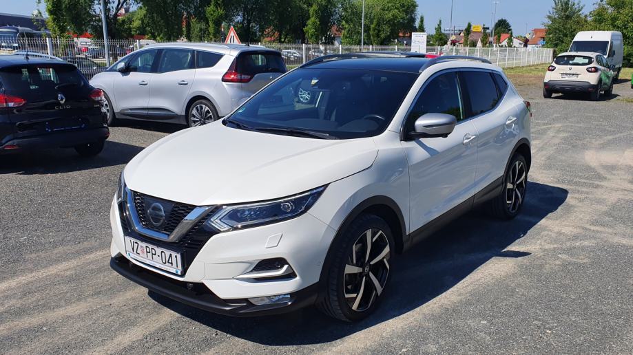 Nissan Qashqai 1,6 DIG-T Tekna, LED, 19+17 alu, pano, servisna+jamstvo