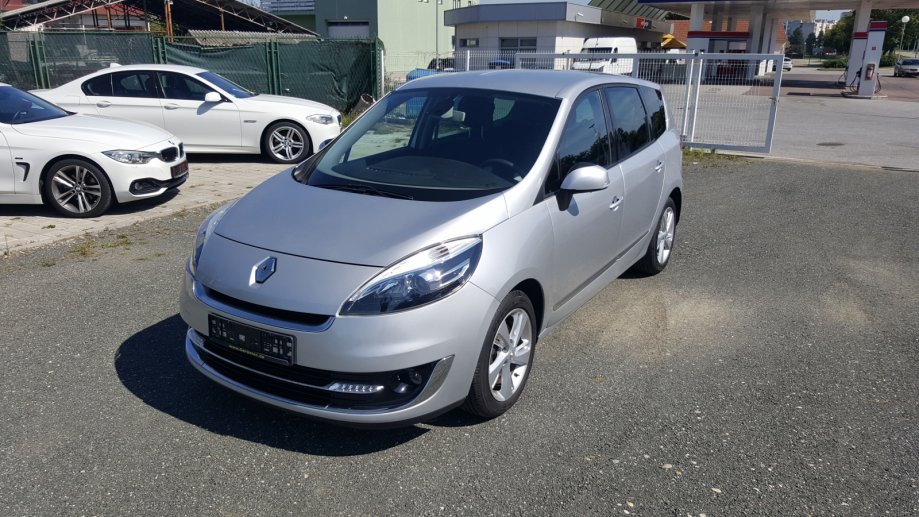 Renault Grand Scenic 1,5 dCi Dynamique, 17″ alu, keyless, park senzori