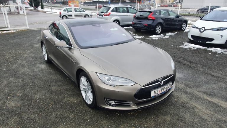 Tesla Model S 70D, 4×4, 19″ alu, bi-xenon, panorama, koža, u PDV-u