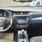 Toyota Avensis Wagon 2,0 D-4D, bi-xenon,17″ alu, navi, kamera, keyless – 2