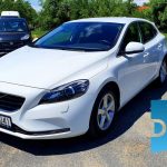 Volvo V40 D3 Momentum, 2.0 150ks, bi-xenon, 16″ alu, LED kokpit, navi – 1