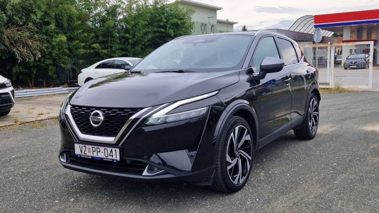 Nissan Qashqai 1.3 automatik TEKNA+, zimski paket, kamere 360, jamstvo, 2022 god.